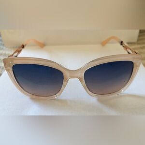 Jessica Simpson Cat Eye Sunglasses Nude Rims Rose Gold Twist Arm